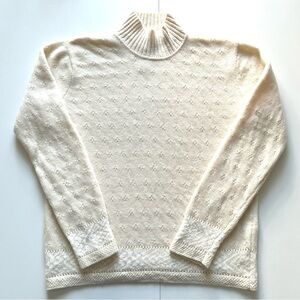 Jones New York Vintage Cream Knit Sweater Size Medium